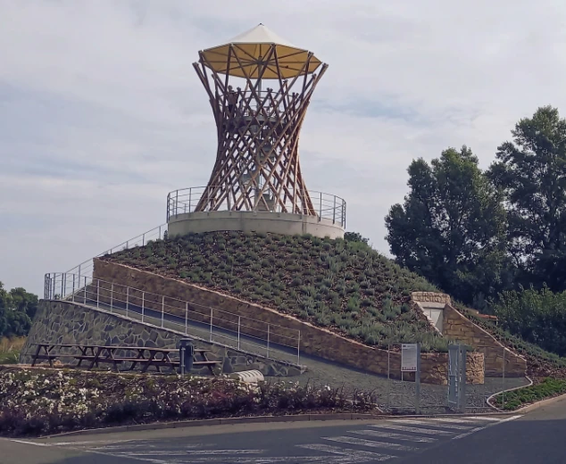 12. Lovosice